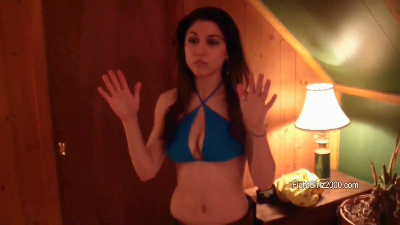 Girl Brutally Defeats Home Invader (FightGirlz2000) 