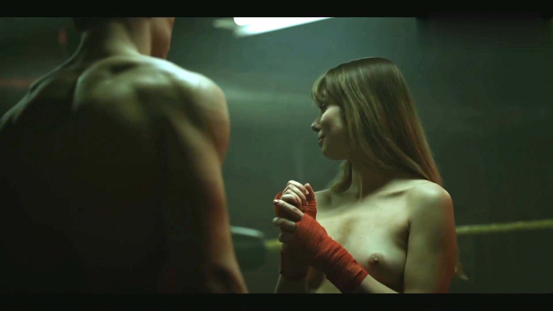 Nude boxing - Sex & punishment 